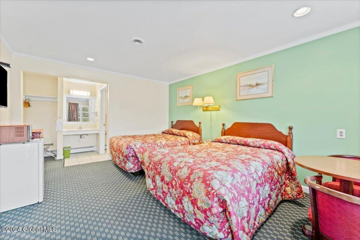 Top Hill Motel Σαρατόγκα Σπρινγκς Εξωτερικό φωτογραφία