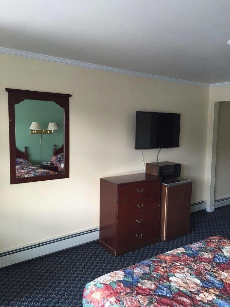 Top Hill Motel Σαρατόγκα Σπρινγκς Εξωτερικό φωτογραφία
